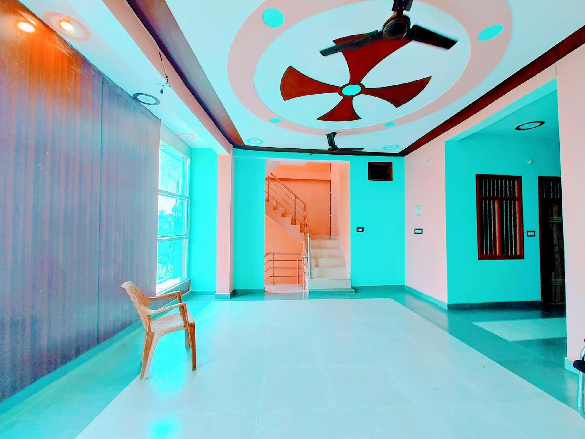 Hotel Raghukul Ayodhya Exterior photo