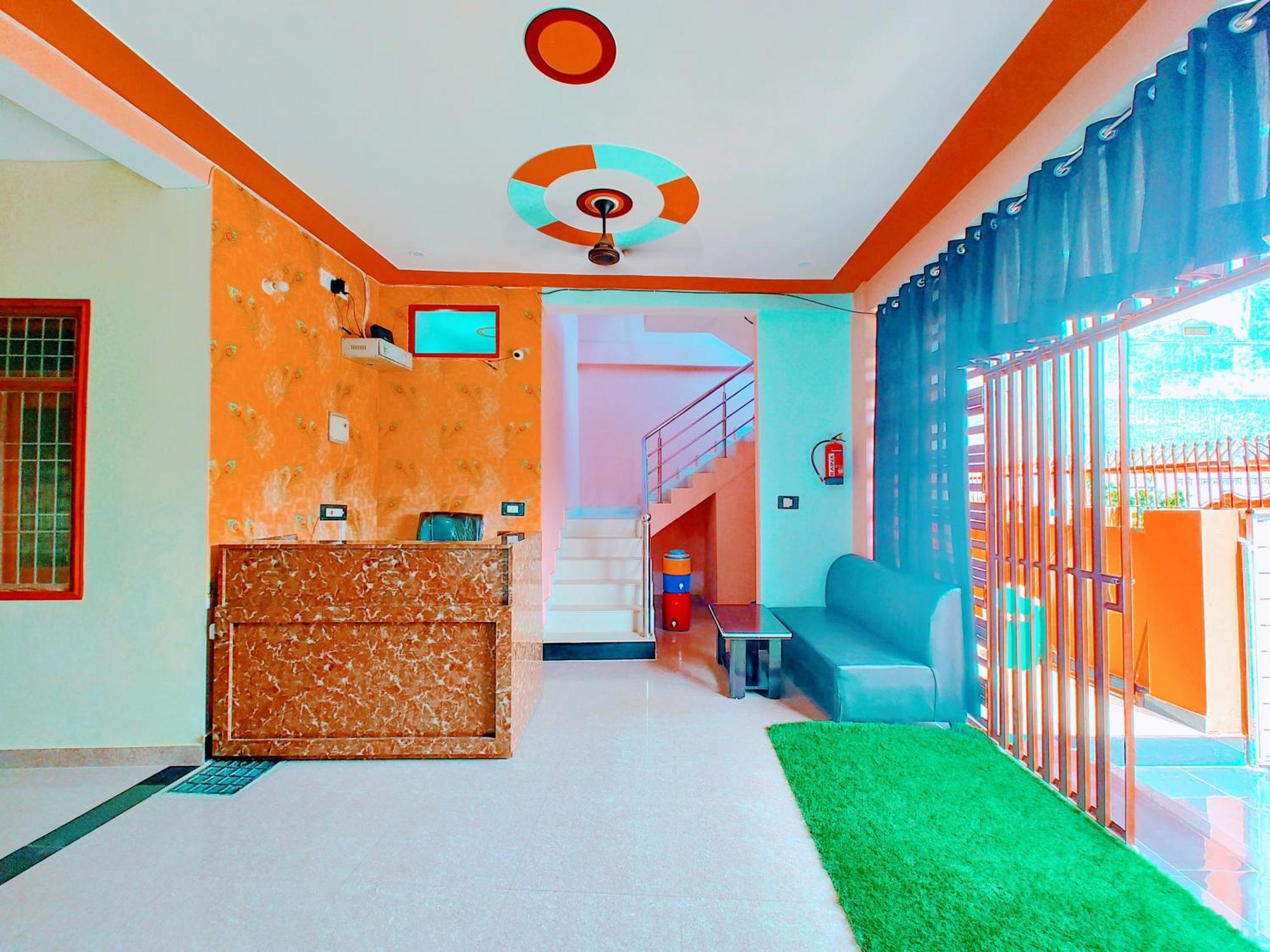 Hotel Raghukul Ayodhya Exterior photo
