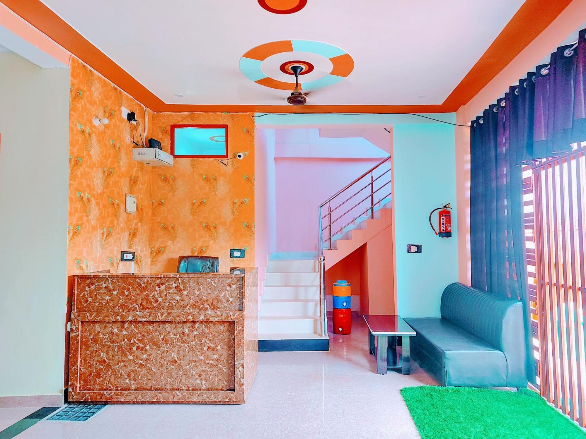 Hotel Raghukul Ayodhya Exterior photo