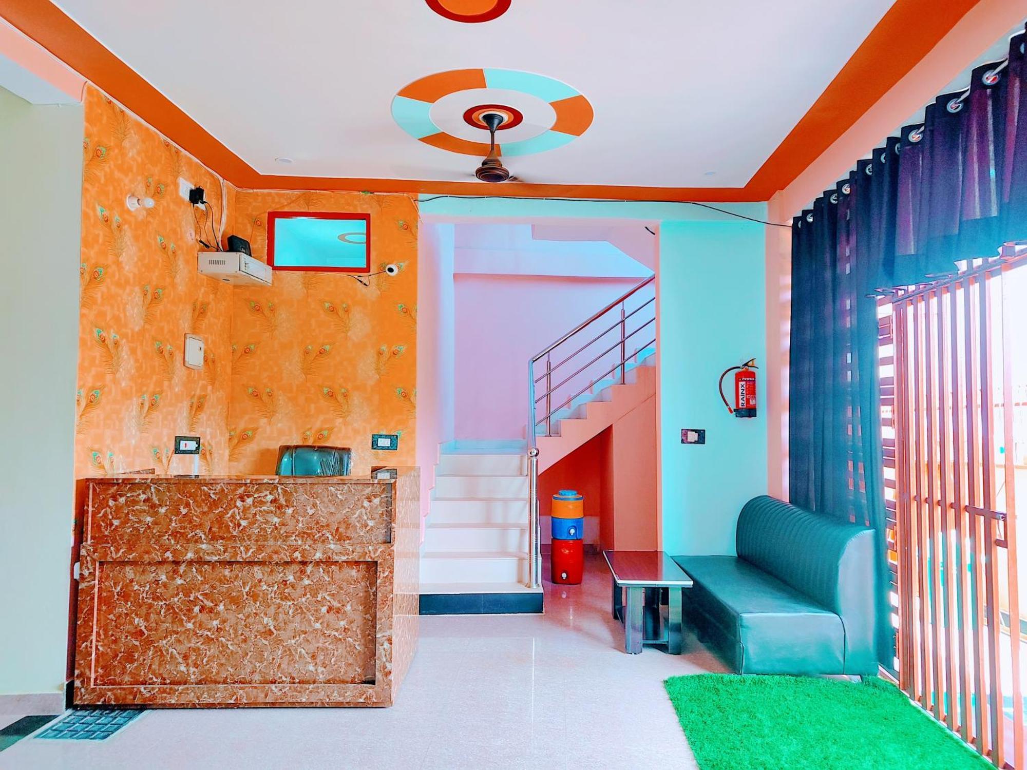 Hotel Raghukul Ayodhya Exterior photo
